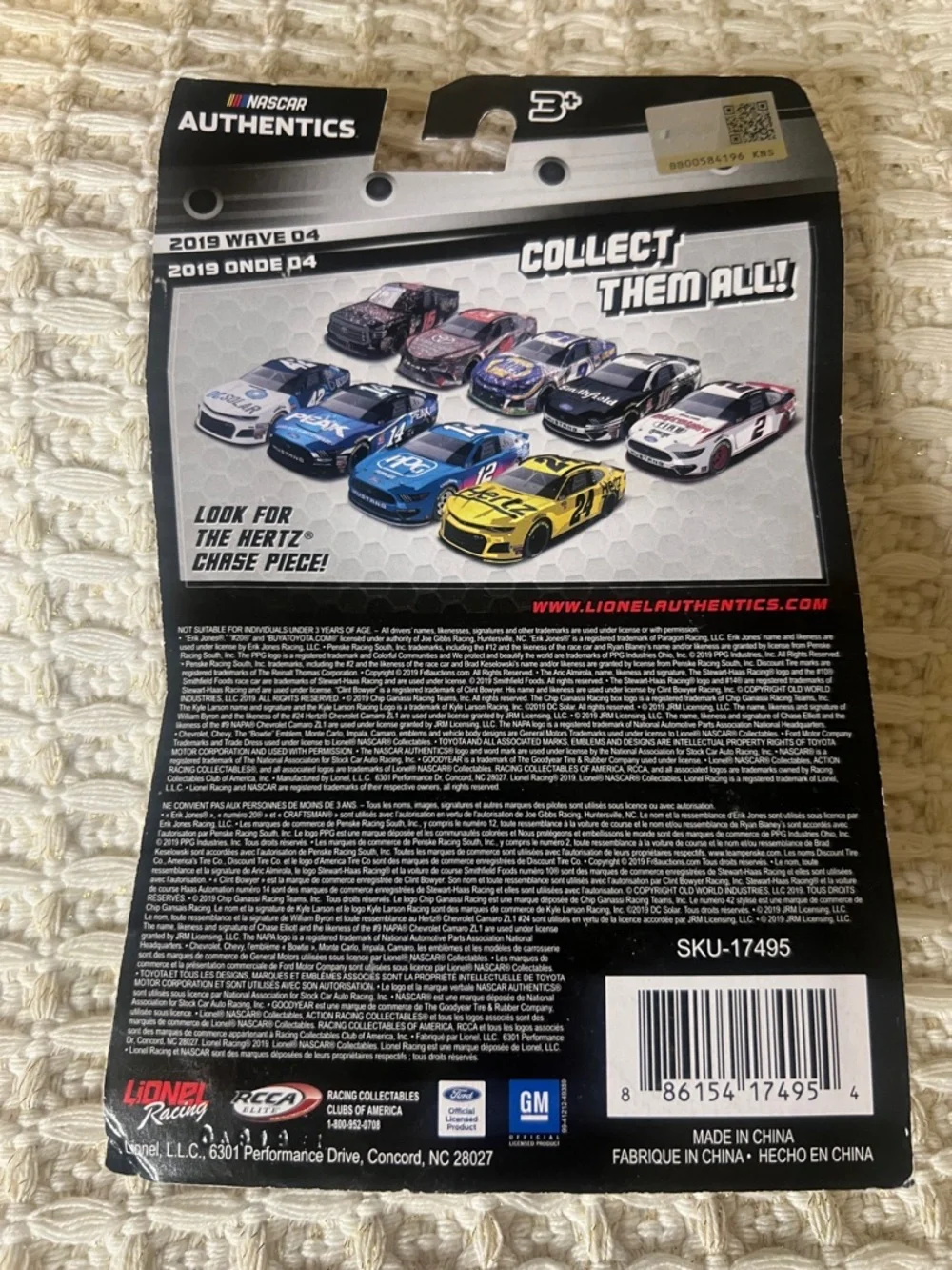 NWT NASCAR BRAD KESELOWSKI 2 1:64 2019 Wave 4 Discount Tire Team Penske
